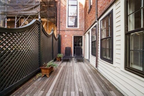 28 Chestnut St, Boston MA exterior