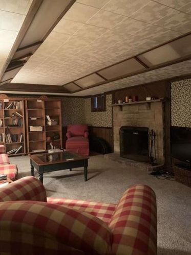 195 Vernon Dr, Pittsburgh PA 15228-1114 exterior