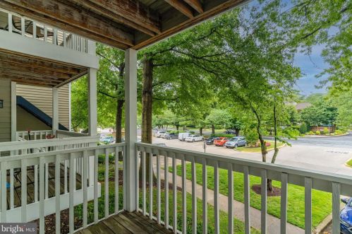 10819 Hampton Mill Ter, Rockville MD  20852-5465 exterior