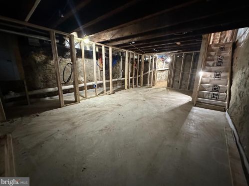 1633 9th St, Philadelphia PA  19122-0028 exterior