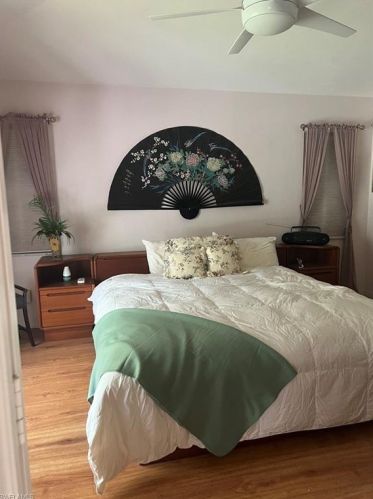 420 20th Ave, Naples, FL 34120-2377