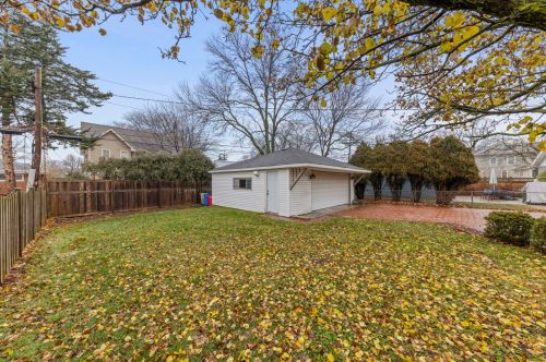 766 Parkside Ave, Elmhurst IL  60126-4811 exterior