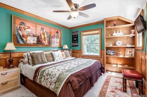 2703 Pointe Tremble Rd, Algonac MI 48001-4255 exterior