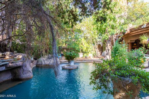 18 Betty Elyse Ln, Phoenix AZ 85022-3434 exterior