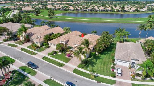 6947 Southport Dr, Boynton Beach FL 33472-6901 exterior