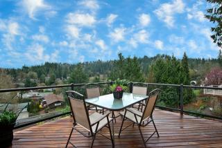 9410 Hoeder Ln, Bothell, WA 98011-1653