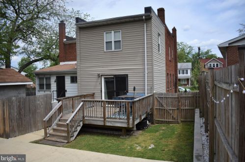 404 47th St, Washington DC  20019-4643 exterior