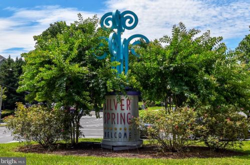 7915 Eastern Ave, Silver Spring MD 20910-4830 exterior