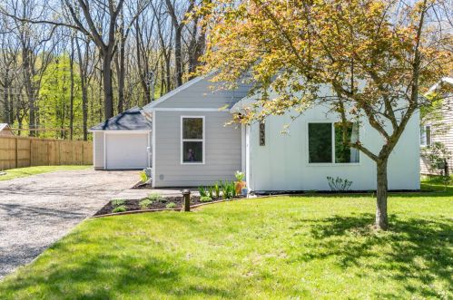 7033 Ml Ave, Kalamazoo, MI 49009-9330