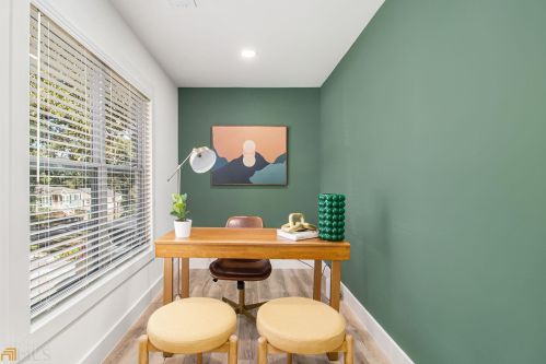 220 Birch St, Atlanta GA  30354-1210 exterior