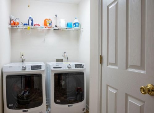 1201 Cascade Hl Dr, Atlanta GA 30336 exterior