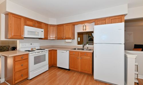 2726 110th St, Milwaukee WI  53227-3015 exterior