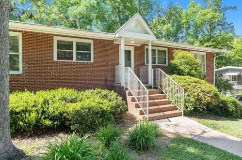 1097 Lynmoor Dr, Atlanta, GA 30319-4124