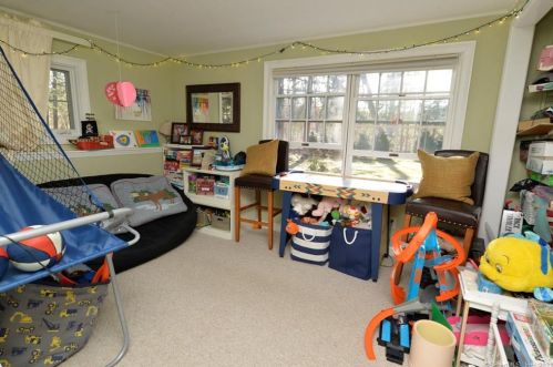 668 Ridgebury Rd, Ridgefield CT 06877-1117 exterior