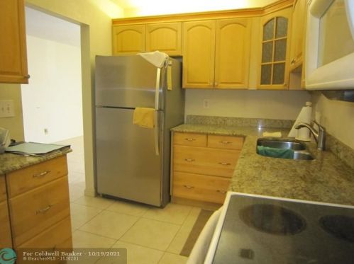 1508 18 Dr, Boynton Beach FL 33426-6417 exterior