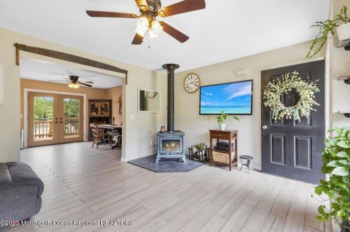 204 Bennetts Mills Rd, Jackson Twp NJ 08527-4260 exterior