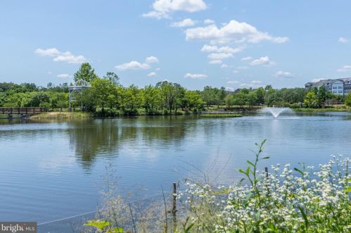 4999 Murtha St, Alexandria VA 22304-8612 exterior