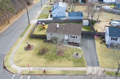 2 Nicholas Dr, Old Bridge NJ 08857-1558 exterior