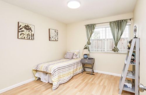 3657 Deedham Dr, San Jose CA 95148-3111 exterior