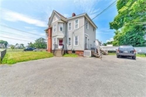 257 Broadway St, Chicopee MA 01020-2604 exterior