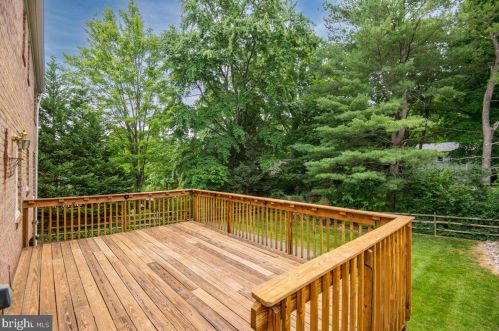 1111 Fallsmead Way, Rockville MD 20854-5549 exterior