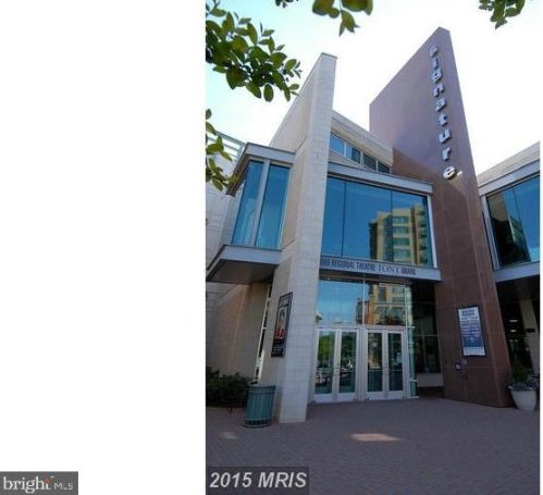 2406 Dearing St, Alexandria VA 22302-1806 exterior