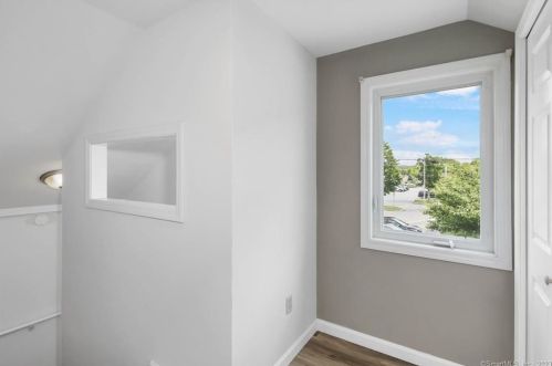 37 Commerce Ave, Killingly CT 06239-2804 exterior