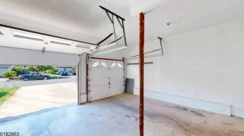 6 Malanga Ct, Scotch Plains NJ exterior