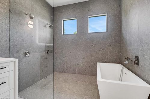 739 23 St, Naples FL 34117-1829 exterior