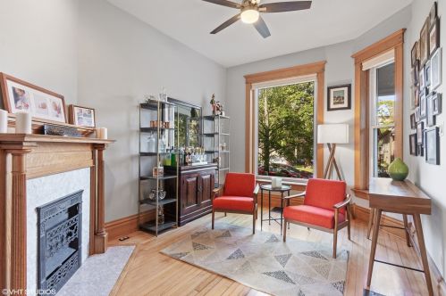 2163 Leland Ave, Chicago, IL 60625-1527