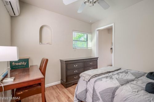 2021 6 St, Tucson AZ 85716-4822 exterior