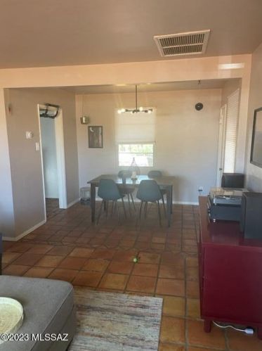 4242 Lester St, Tucson AZ  85712-3117 exterior