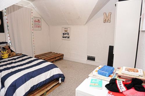 82 Brookside Ave, Torrington CT 06790-5405 exterior