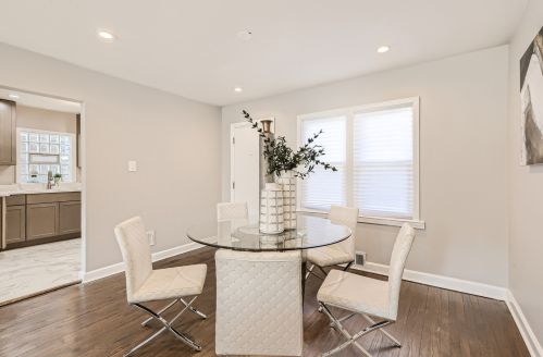 7433 Prairie Ave, Chicago IL  60619-1824 exterior