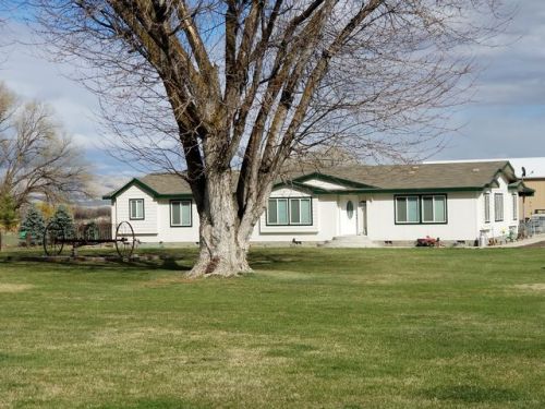 2305 52nd Ave, Yakima, WA 98903-1032