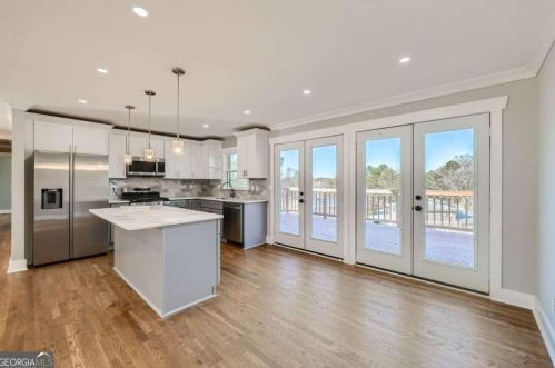 1784 Cherry Vly Cir, Atlanta GA 30316-4825 exterior