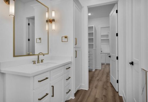 11317 Majestic Dr, Montgomery TX 77316-9662 exterior