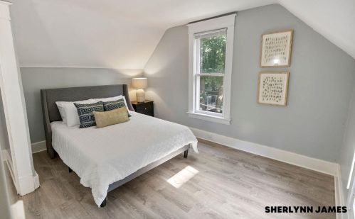 338 Hanover St, Grand Rapids MI 49505-5076 exterior