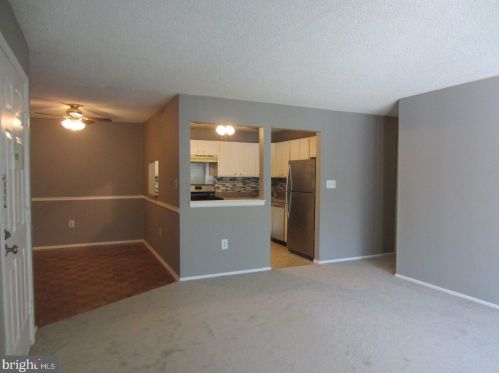 63 Aspen Ct, Trenton NJ  08619-4606 exterior