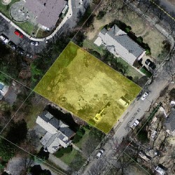 69 Dartmouth St, Newton MA 02465-2801 aerial view