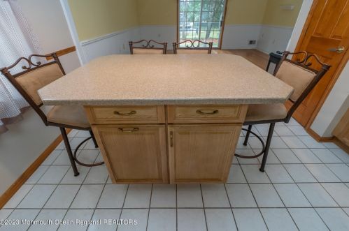 30 Baker Dr, Jackson Twp NJ 08527 exterior