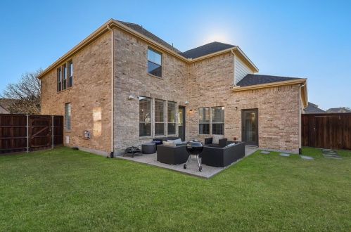 1298 Bowie Ln, Frisco TX 75033-1542 exterior