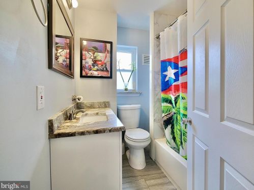 30 6 St, Chester PA 19013-3706 exterior