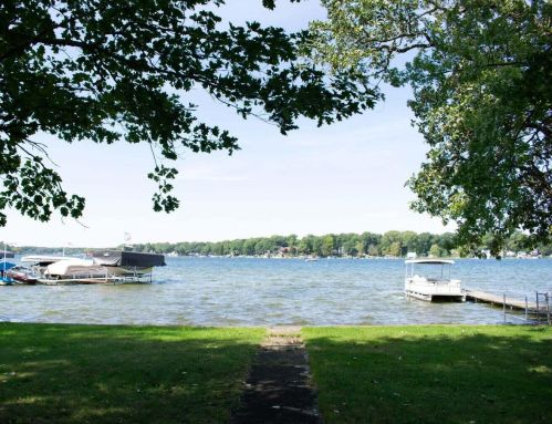 50184 Lake Shore Dr, Dowagiac MI  49047-8741 exterior