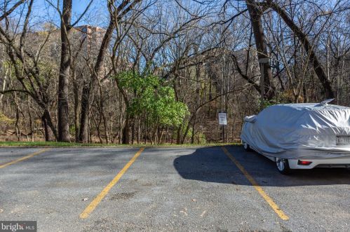 4201 Cathedral Ave, Washington DC  20016-4901 exterior