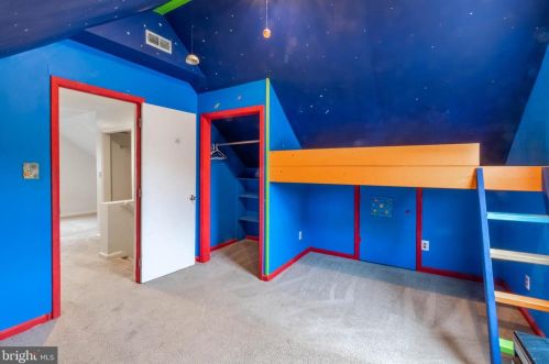 152 Louise Ter, Glen Burnie MD 21060-7339 exterior