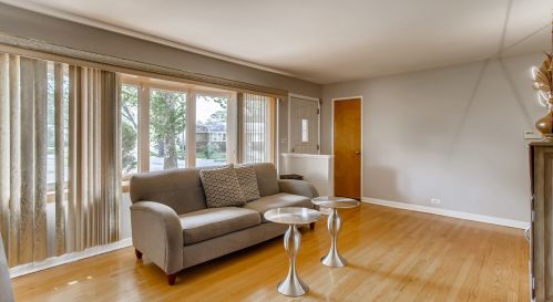 4941 Sunnyside Dr, Hillside, IL 60162-1031