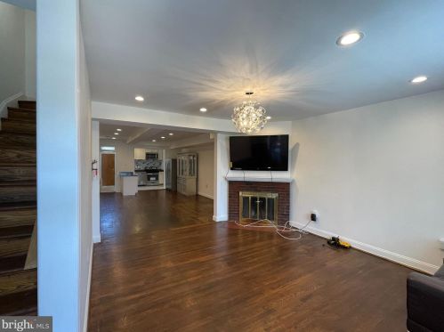 127 Hamilton St, Washington DC  20011-3207 exterior