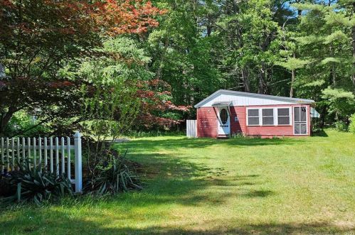3 Arnold Ln, Killingly CT 06241-1515 exterior