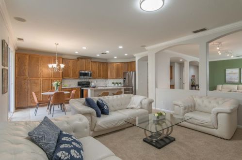 1222 Meredith Way, Folsom CA 95630-7325 exterior